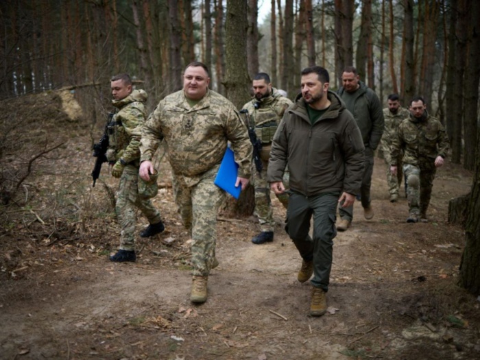 Ukraine : trois morts dans des frappes russes, Kiev réclame des Patriot