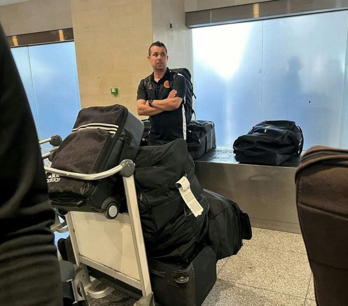 Demi - finale de la Coupe de la CAF/ La RSB bloquée à l'aéroport d’Alger par les autorités algériennes !