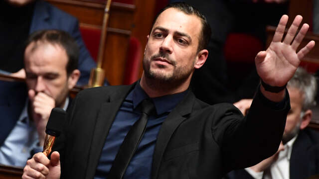Ovationné par ses pairs pour avoir défendu la Palestine, le député Delogu est suspendu par l'Assemblée nationale