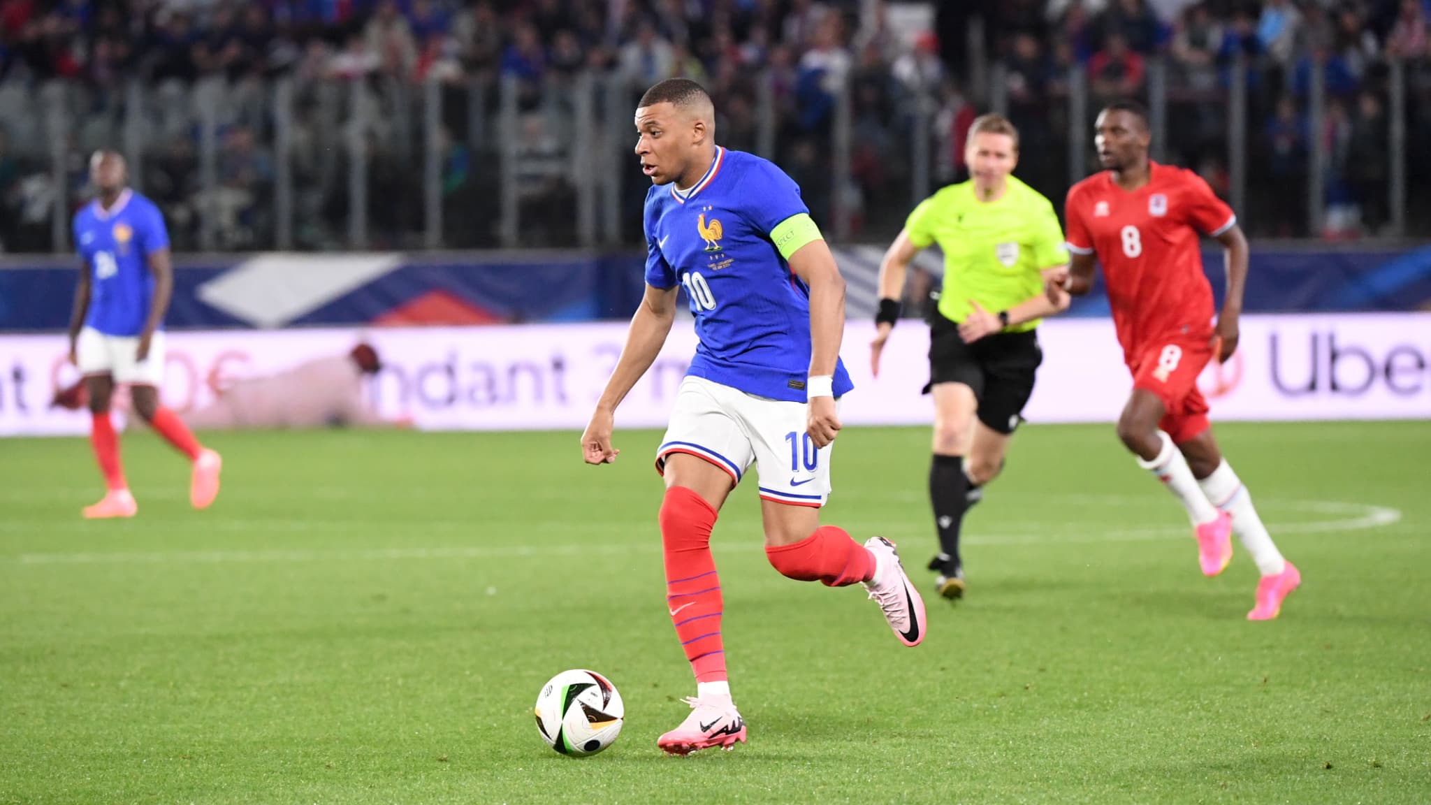 Football/statistiques : Mbappé dépasse trois anciens bleus