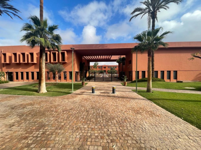 Mission française : la Justice marocaine donne gain de cause à une étudiante interdite de porter le voile