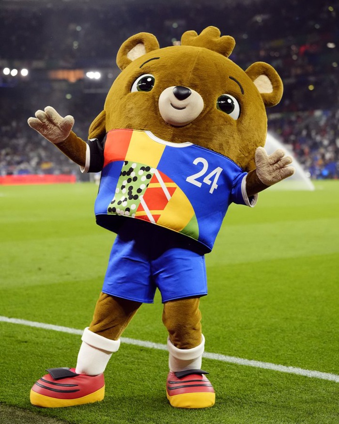 Euro Allemagne 24/Quarts de finale ce soir: France-Portugal mais surtout Espagne-Allemagne !