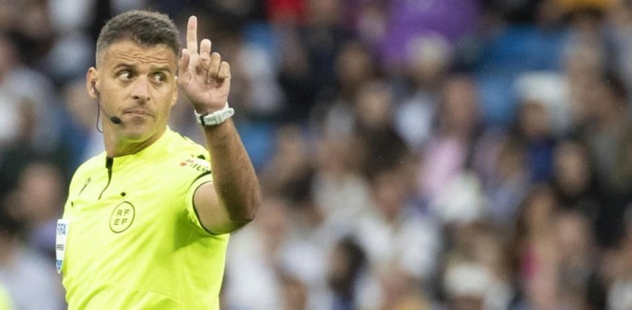 Finale de Supercoupe d’Espagne Real Madrid – FC Barcelone : Un arbitre « controversé » aux commandes
