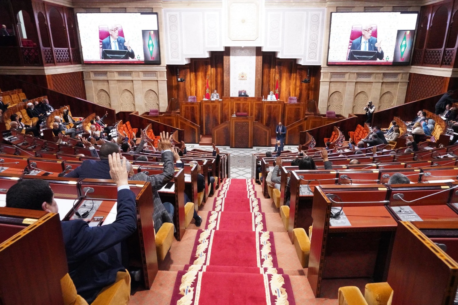 Droit de grève : la loi enfin votée au milieu de la fronde syndicale