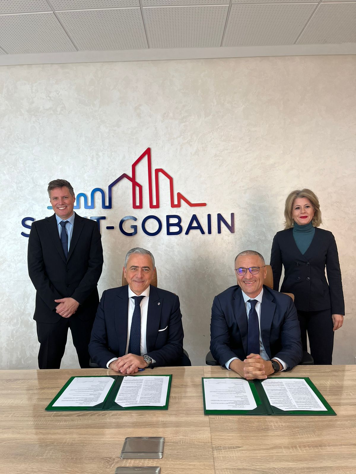Electricité verte : Saint-Gobain Sekurit décarbone son usine à Kenitra