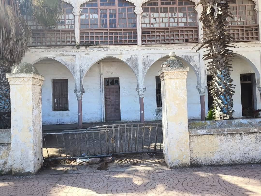​El Jadida : L'ancien hôtel de police un patrimoine en ruine, un héritage en sursis !