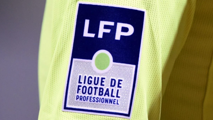Journée internationale des droits des Femmes: “WO=MAN” sur les maillots des joueurs de Ligue1 et Ligue 2 .