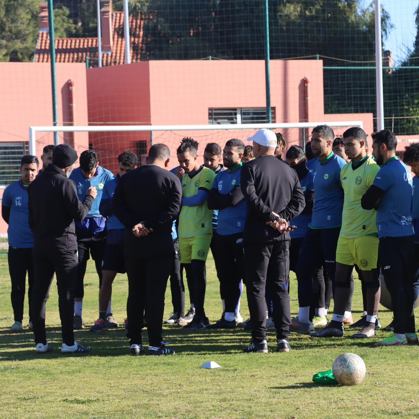 Botola DII/J20: L’OCK et le MCO se neutralisent et … s’enlisent !