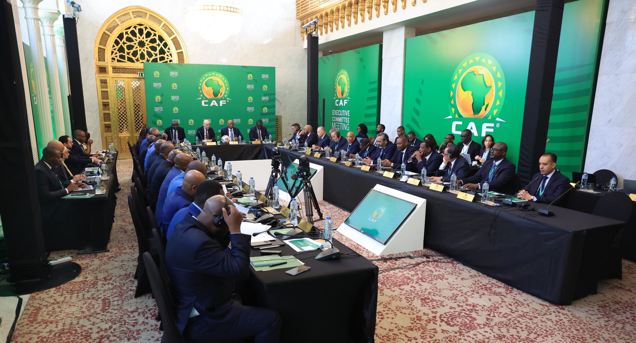 CAF : Le Président en réunion avec les Unions régionales et le Comex avant l’AGE de mercredi