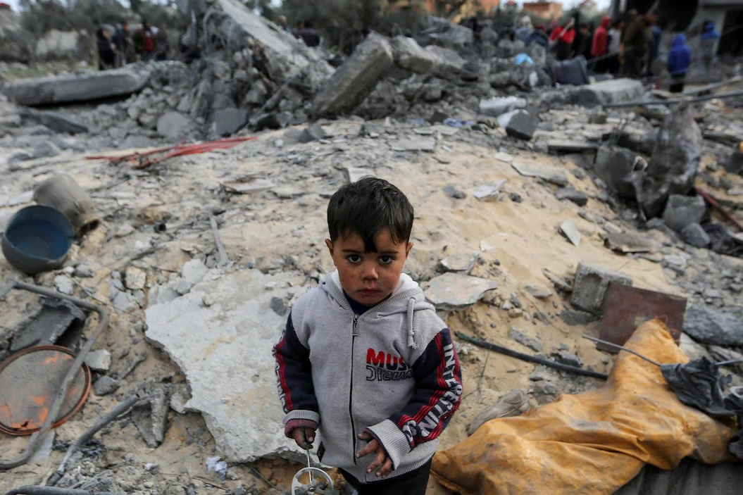 Le Hamas tire des roquettes sur Tel-Aviv, première riposte aux opérations meurtrières d'Israël à Gaza