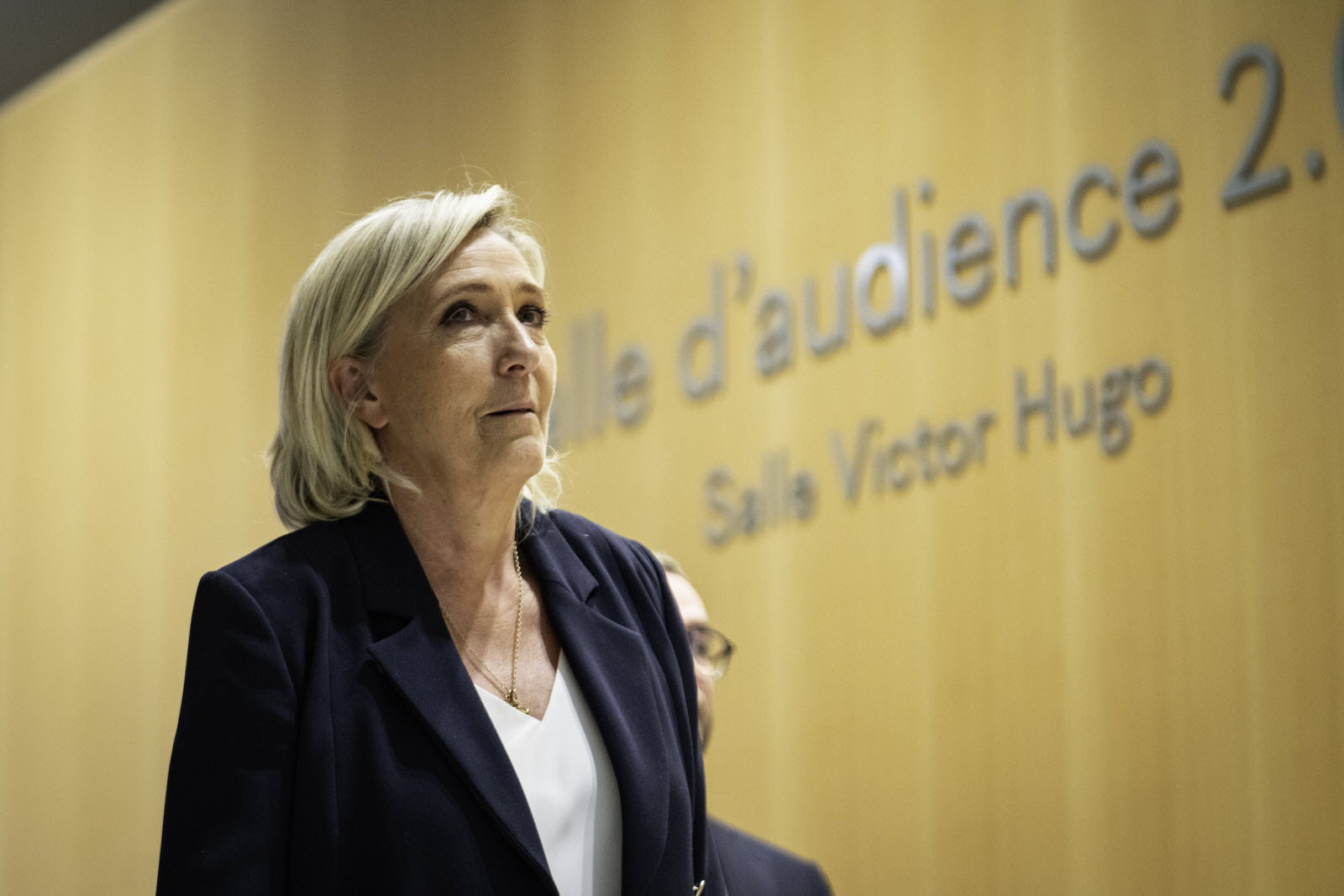 Condamnée à 4 ans de prison et à l'inéligibilité, Marine Le Pen privée des élections de 2027