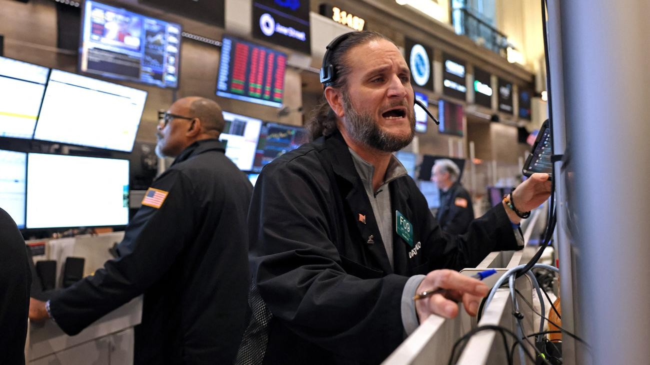 La chute des Bourses, "signal d'alarme" de l'impact des tarifs douaniers américains