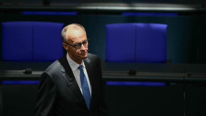 Friedrich Merz élu finalement chancelier fédéral, après un premier tour raté au Bundestag