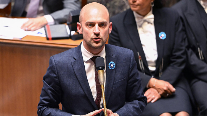 Expulsions de fonctionnaires français d'Algérie: la France va "renvoyer" à son tour des diplomates algériens