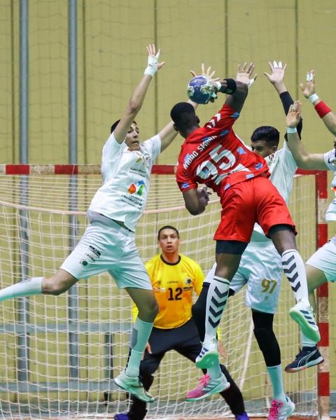 Handball africain / 41e CACVC, Egypte 25 : Derb Sultan vainqueur de Smara lors du derby marocain !
