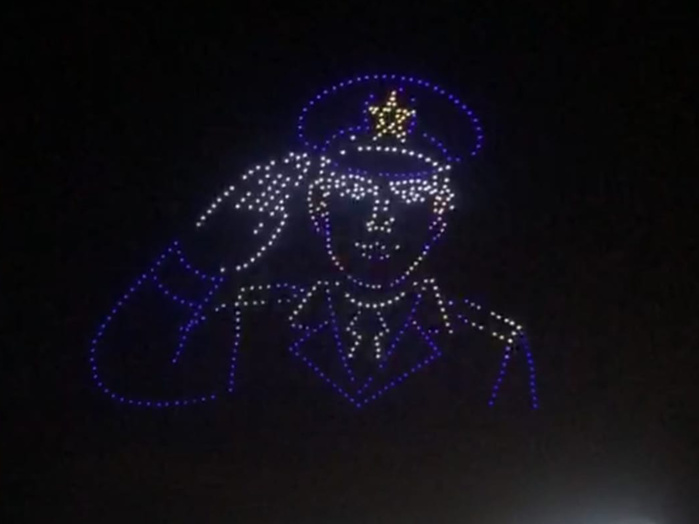 Un ballet de drones célèbrant les symboles nationaux clôture les JPO de la DGSN à El Jadida