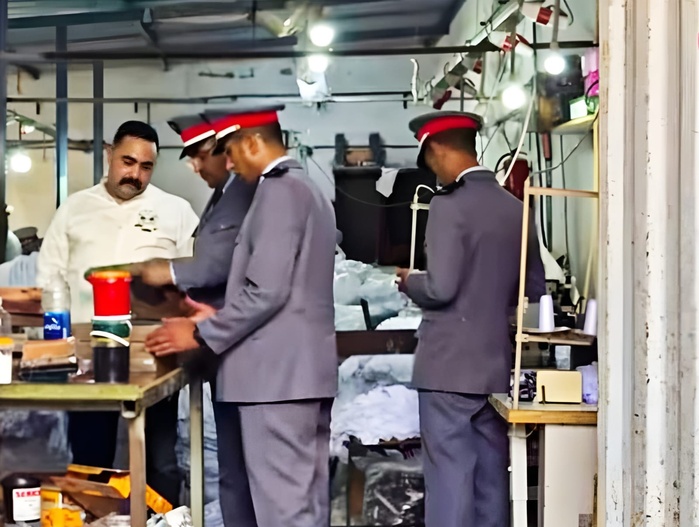 Bouskoura : 3 tonnes de vêtements contrefaits saisis dans un atelier clandestin