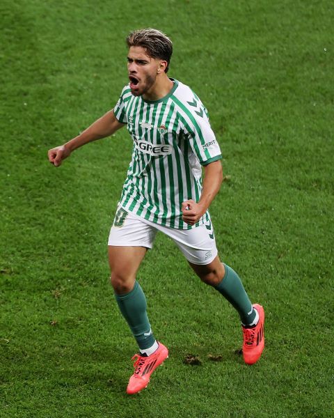 Finale Conférence League : Zalzouli buteur en première période