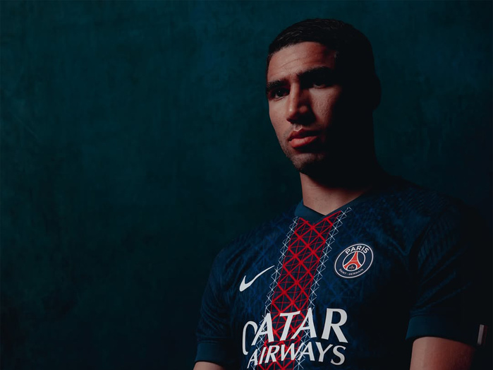 La Tour Eiffel au cœur du nouveau maillot 2025-2026 du PSG