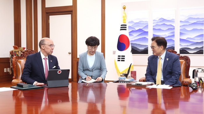 Le président de l’Assemblée sud-coréenne reçoit l’ambassadeur du Maroc : une visite officielle au Maroc en perspective