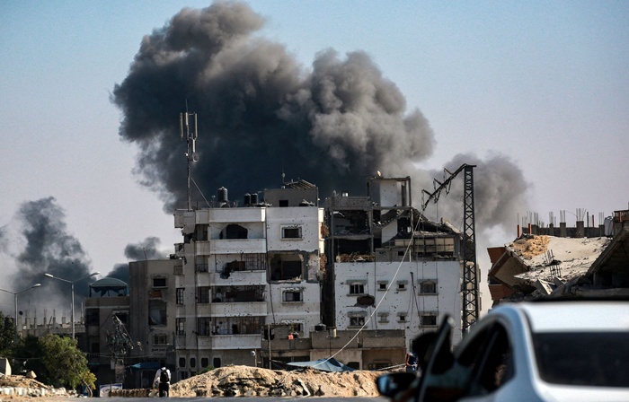 L'armée israélienne continue son carnage à Gaza malgré l'indignation internationale