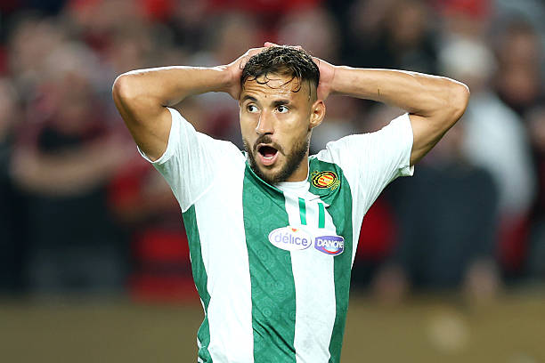 Football : Youcef Belaïli relâché suite à son altercation à bord d’un vol Air France