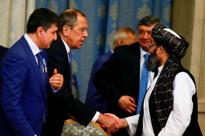 La Russie devient le premier pays à reconnaître les Talibans