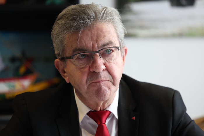 Sahara : Sous la pression des apôtres de LFI, Jean Luc-Mélenchon appelle à la neutralité de la France