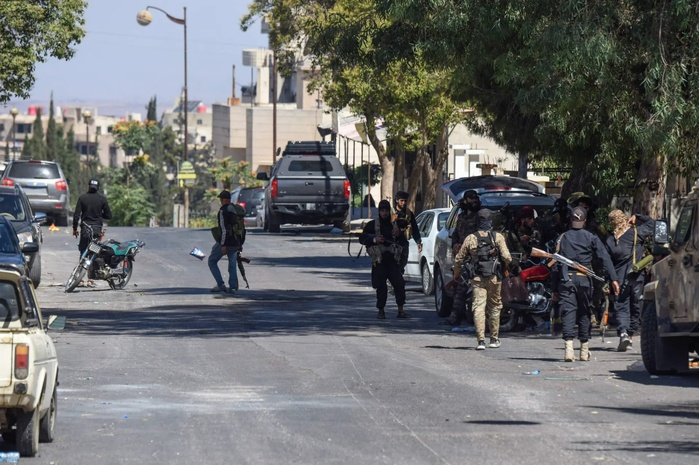 Israël frappe Damas et le sud de la Syrie