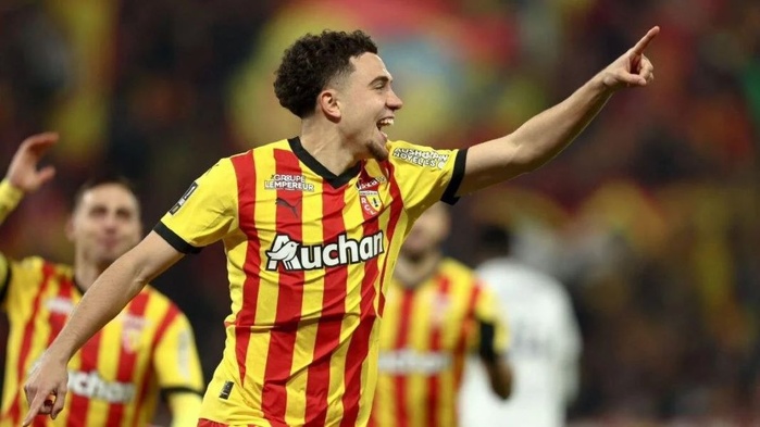 Footballeurs marocains du Monde : El Aynaoui quitte la Ligue 1 pour la Série A