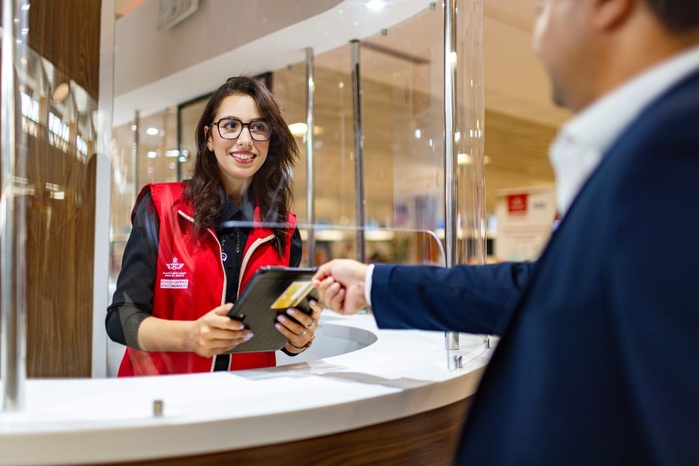 Aéroport Mohammed V: la RAM et Al Barid Bank lancent un service digital personnalisé pour les passagers