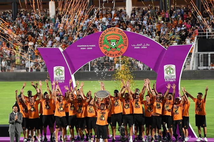 Botola : La RSB reçoit enfin son trophée de champion !