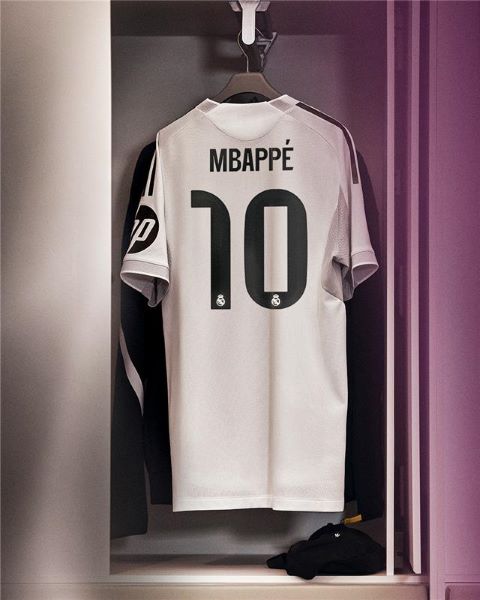 Real : Mbappé hérite du n°10