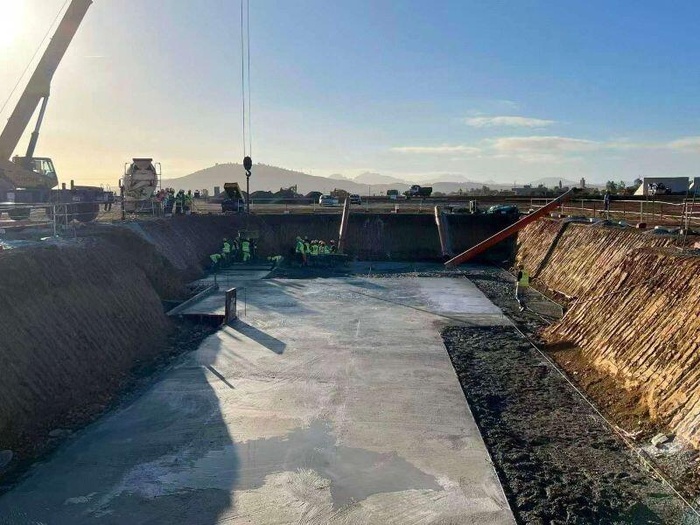 La centrale à gaz Al-Wahda entame sa phase de construction à grande échelle