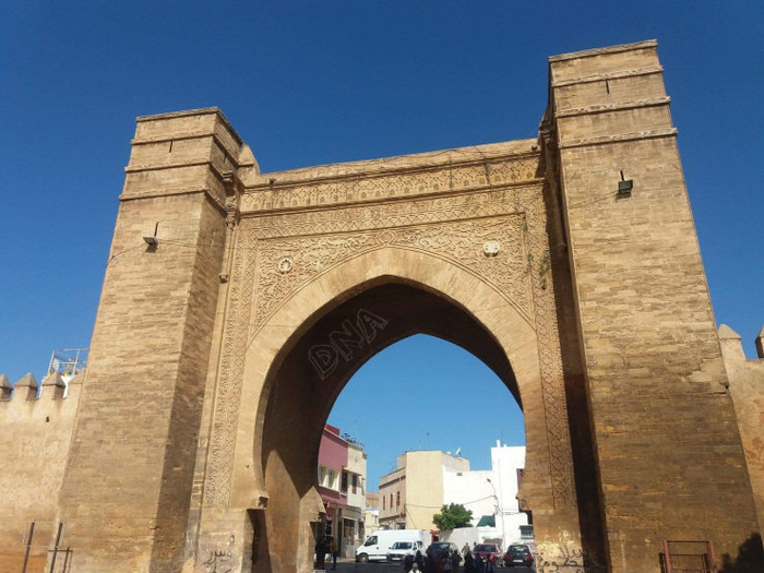 Rétro - Verso : Bab Maâlka, suspendue aux confins de l’Atlantique et de l’exil