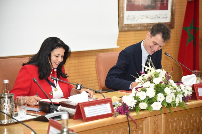 Le gouvernement s'associe avec Mistral AI pour le développement de l'IA