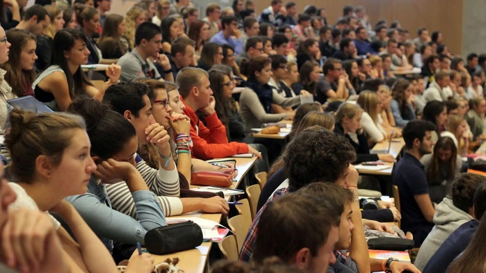 Les Marocains toujours en tête des communautés d'étudiants étrangers en France