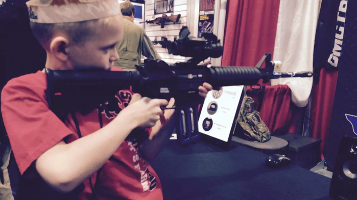 Etats-Unis : Dès la maternelle, les enfants sont initiés au maniement des armes