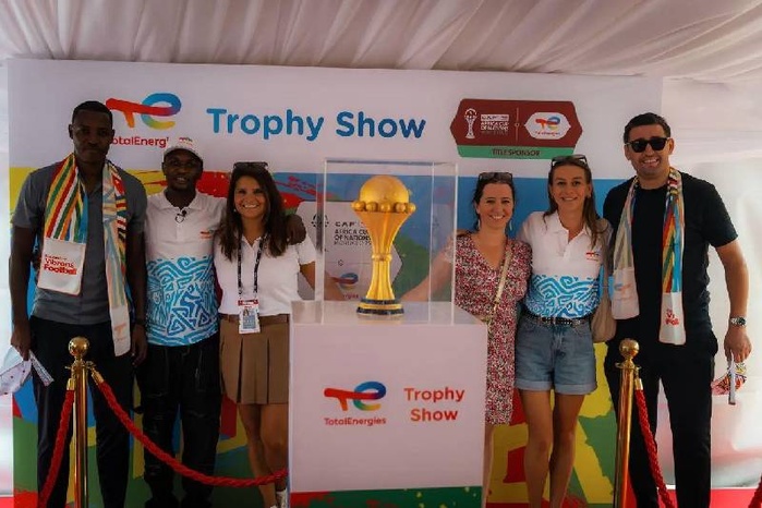 Tournée promotionnelle "CAN Maroc 2025": La CAF présente à Kigali le Trophée de la Coupe d’Afrique