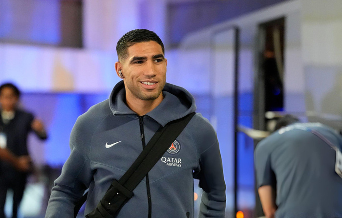 Achraf Hakimi dévoile son onze type de l’histoire du football