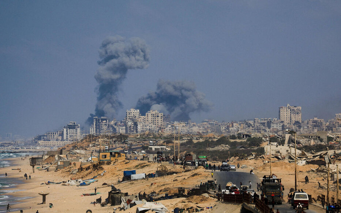 Le Hamas dit avoir perdu le contact avec deux otages à Gaza-ville à cause des raids israéliens