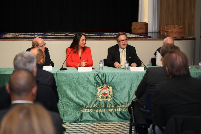 Espagne : Inauguration d'une exposition photographique dédiée à la Mache verte à Tarragone