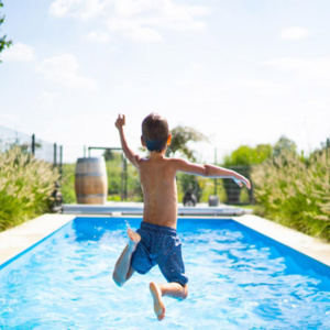 Mesures sanitaires :Tout sur l’interdiction des piscines