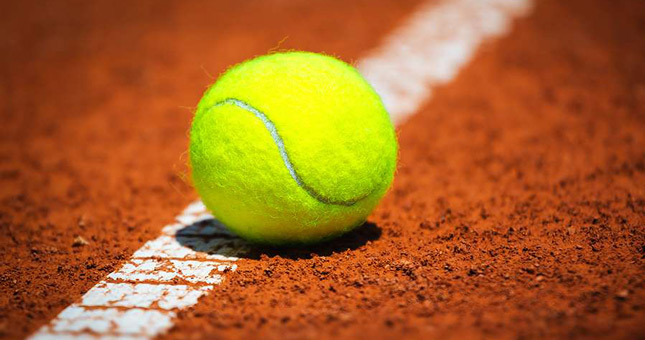 Tennis : Entre démarrage et bouclage