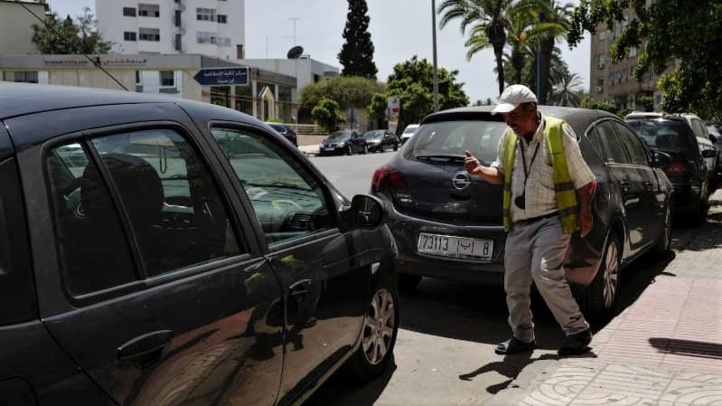 Gardiens de voitures : Après la colère des Marocains, le gouvernement réagit