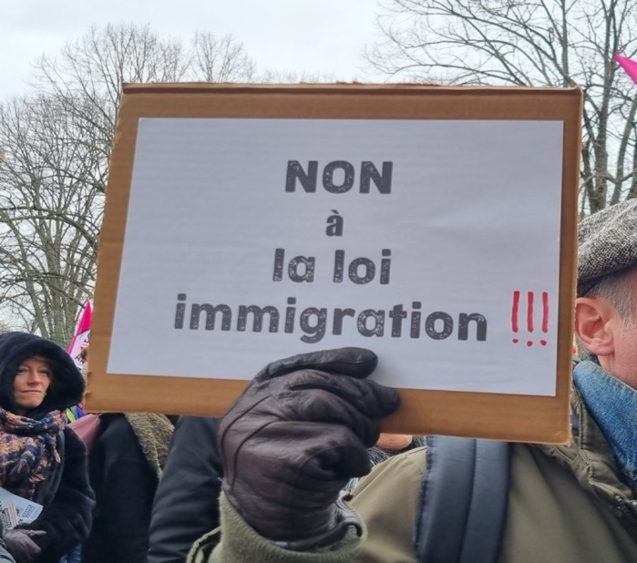 France-Loi immigration : Macron pour un compromis «au plus vite»