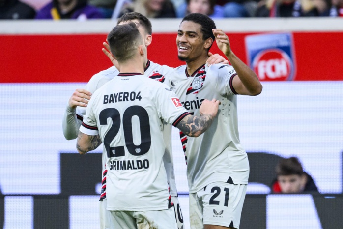Football : Amine Adli marque un but et offre une passe décisive pour Leverkusen
