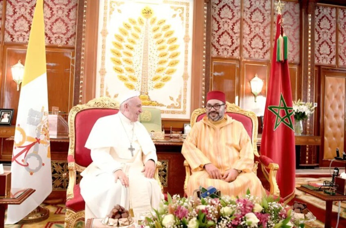 SM le Roi, Amir Al-Mouminine, félicite le Pape François à l’occasion de l'anniversaire de son investiture à la mission papale