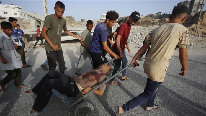 Raids israéliens sur Gaza : La liste des victimes et les colonnes de déplacés s’allongent