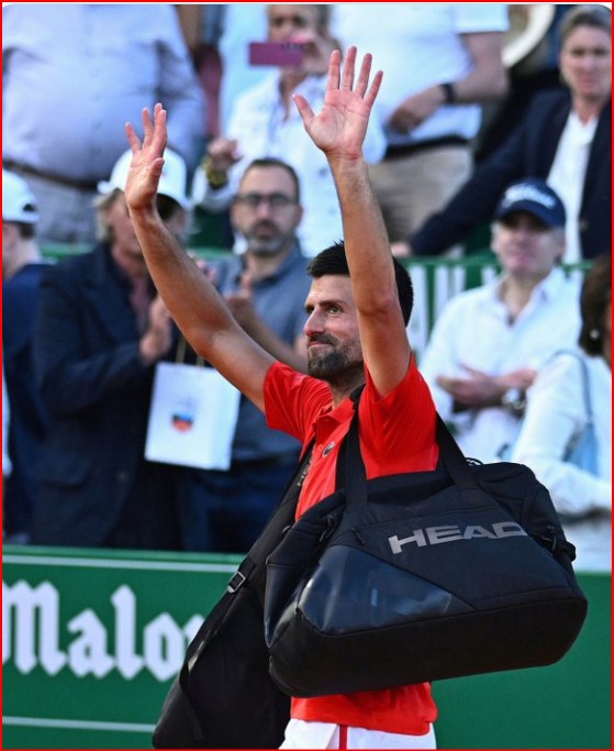 Roland-Garros 2024 :   Novak Djokovic jette la raquette !